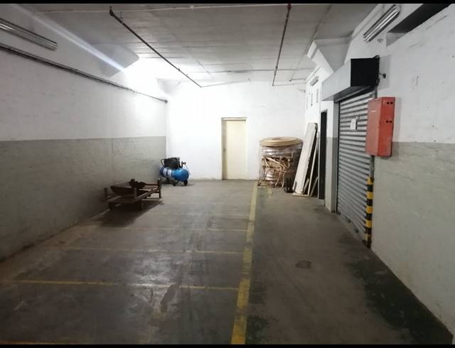 675M² WAREHOUSE TO LET IN NEW GERMANY